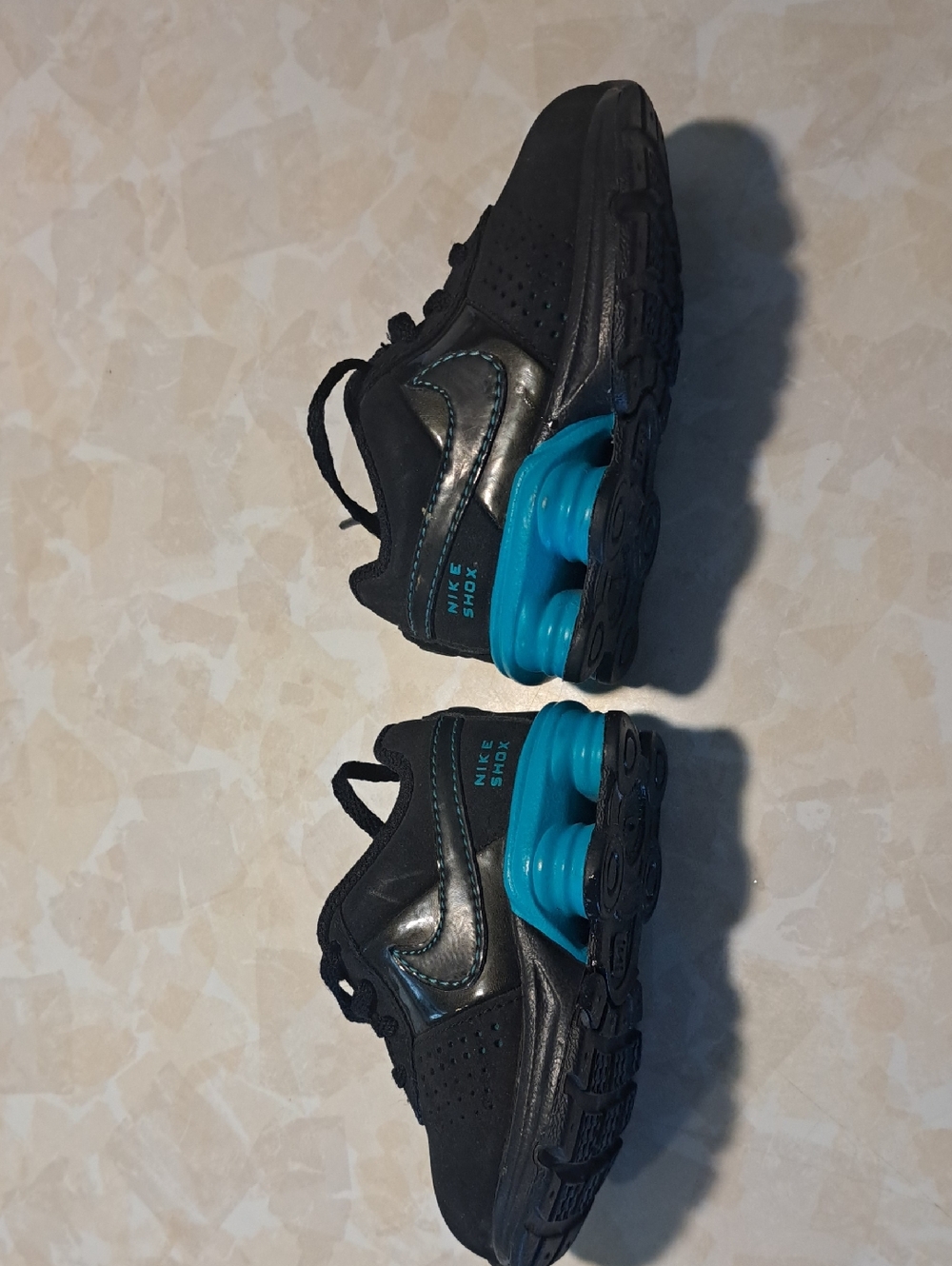 Nike Toddler Black and Teal Shox Sneakers